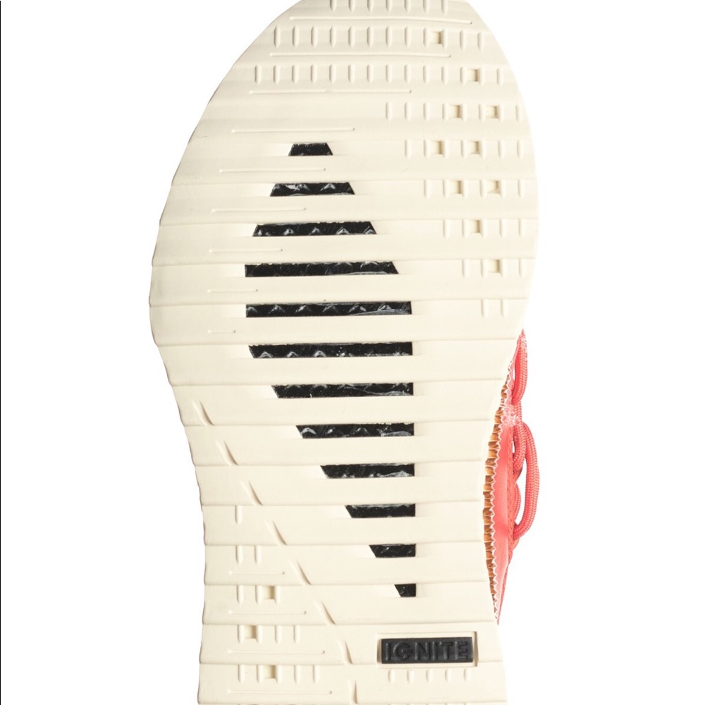 Ignite Puma Sneakers - Picture 4 of 8